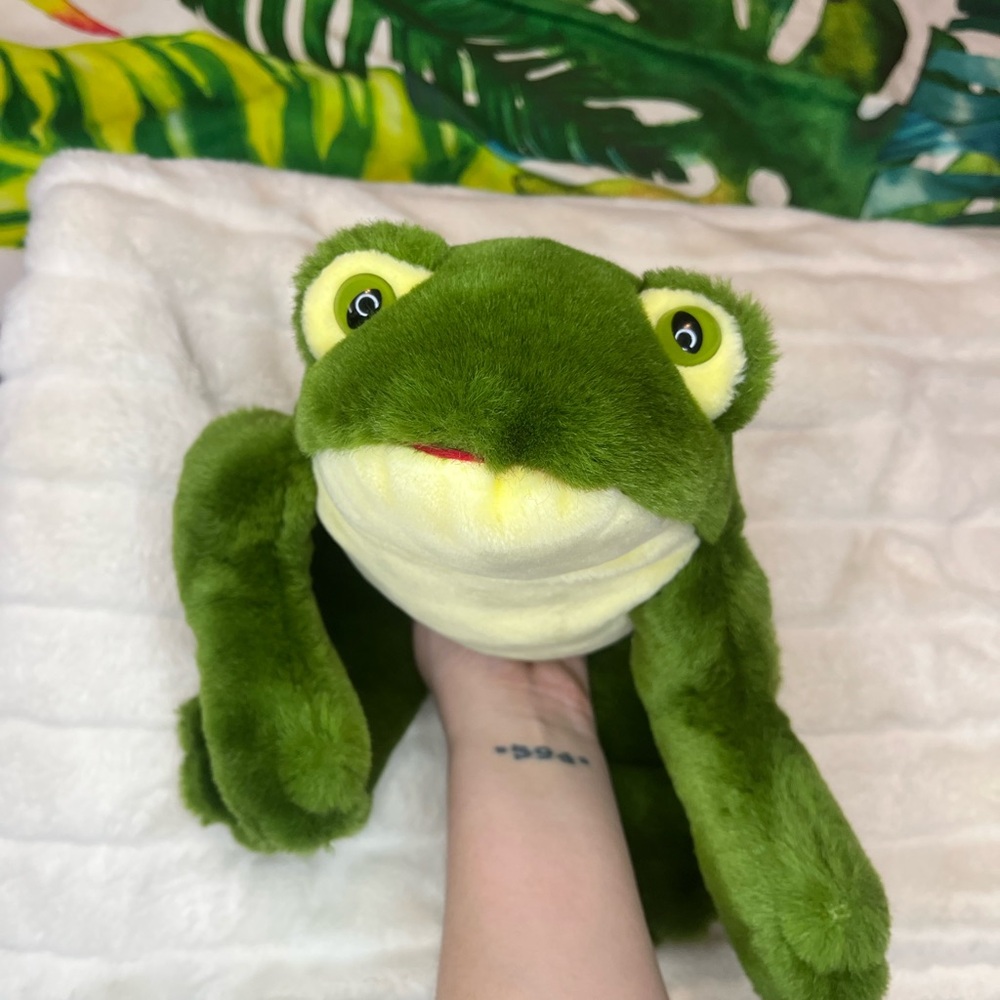 Vintage 1991 Ty Large Croaking Frog Green Beanie Baby Plush Stuffed Animal Toy